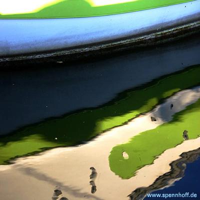 Blaugrüne Reflektionen